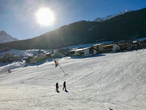 Property building, Day, Skiing, Sunset