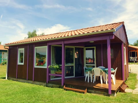 Les Chalets du Quignon Chalet in Centre-Val de Loire