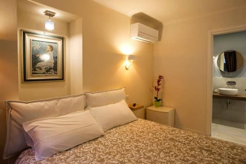 The new Luxury apartment in the historic center Apartment in Capannori