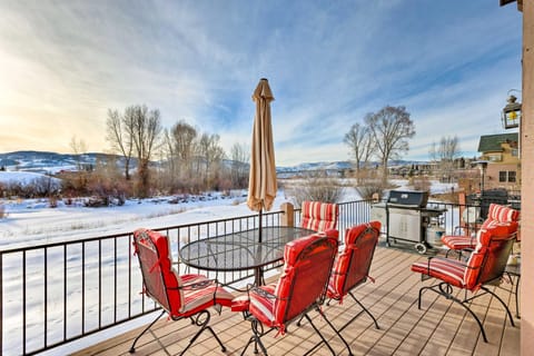 Riverfront Cabin, 4 Mi to Granby Ranch Cabin in Granby