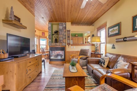 Granby Cabin Rental on Fraser River - Fish and Ski! House in Granby