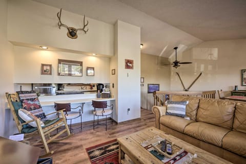 Cozy Pagosa Condo Stunning Mountain and Lake Views! Apartment in Colorado