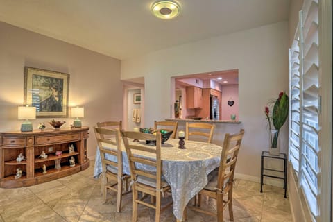 Palm Desert Country Club Home with Patio and Grill! Eigentumswohnung in Palm Desert