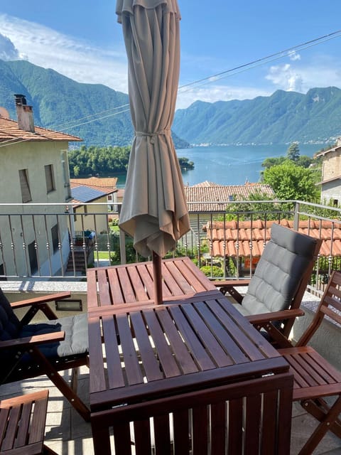 Lora villa, with lake view Villa in Tremezzina