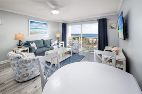 Pelican Isle 202 Apartment in Okaloosa Island