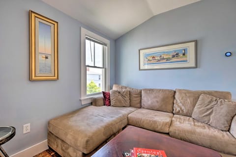 Captains Quarters - Updated P-Town Apartment! Condo in Provincetown