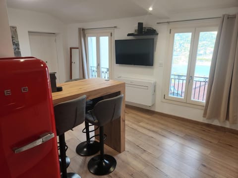 TV and multimedia, Dining area