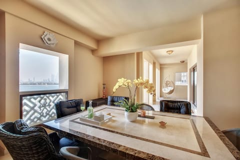 Luxury Apartments at Balqis Residence Condo in Dubai