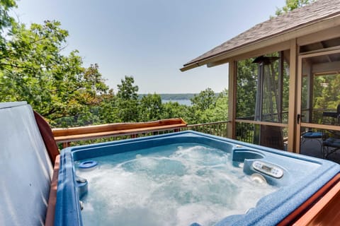 Margaritaville Resort Retreat with Deck and Lake Views Haus in Lake of the Ozarks