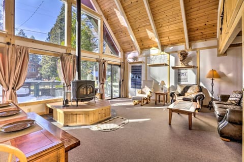 Cozy Tahoe City Home Near Famous Ski Resorts! House in Dollar Point