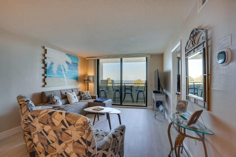 Cozy Condo with Gulf View, Bird Watching with Telescope Condo in Hudson