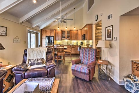 Sugar Mountain Condo with Deck Hike, Ski and Explore! Apartment in Sugar Mountain