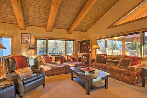 Vail Mountain Escape - Ski, Hike, Golf and Fish! House in Vail