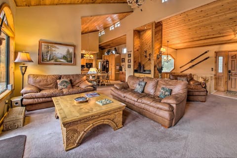 Year-Round Big Bear Mtn Lodge - Hike, Ski, Fish! Casa in Big Bear