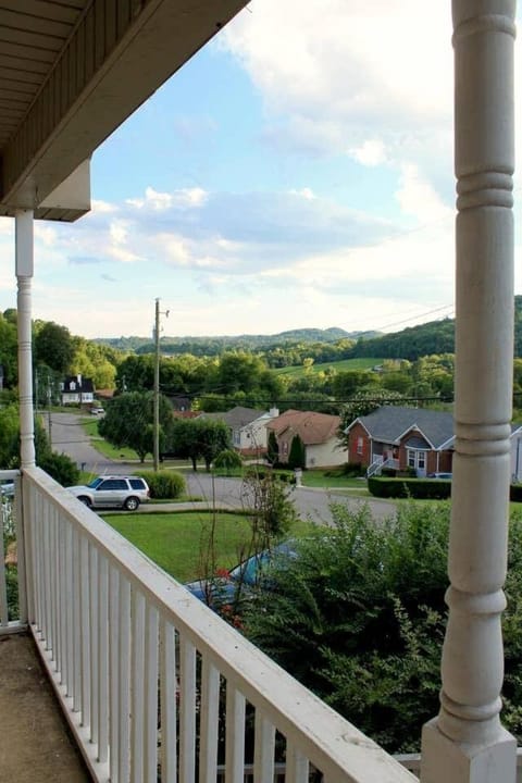 20 minutes to Downtown Nashville w/ Fenced in Yard Casa in Goodlettsville