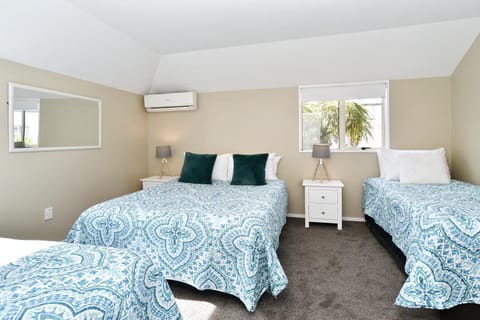 Moa Place - Christchurch Holiday Homes House in Christchurch