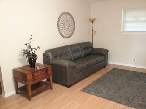 Cozy 1 BR Retreat near Tansi and Fairfield Glade Apartment in Crossville