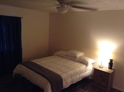 1 Bedroom Apartment for you! Next to Fort Sill Apartamento in Lawton