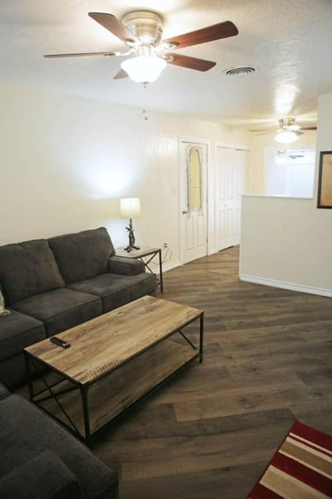 3 Bdrms next 2 Ft Sill 14% discount for 1 week House in Lawton