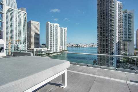 NEW!!! W Brickell Miami- ICON DELUXE LOUNGE with 2 masters Eigentumswohnung in Brickell