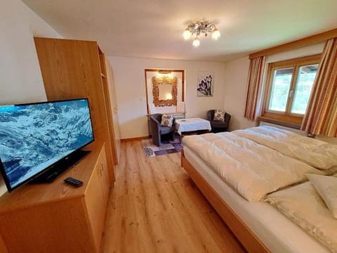 Pension Mallaun Bed and Breakfast in Lech