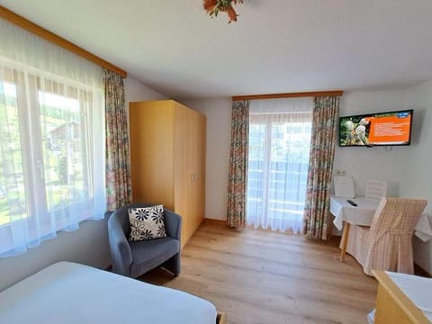 Pension Mallaun Bed and Breakfast in Lech