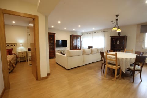 Living room, Lounge or bar, Dining area, Bedroom