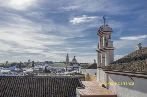 Property building, Nearby landmark, City view