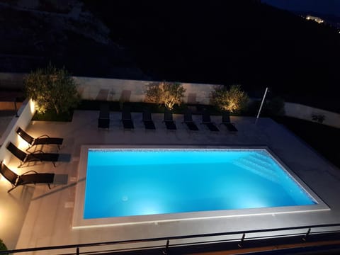 Pool view, Swimming pool, Swimming pool