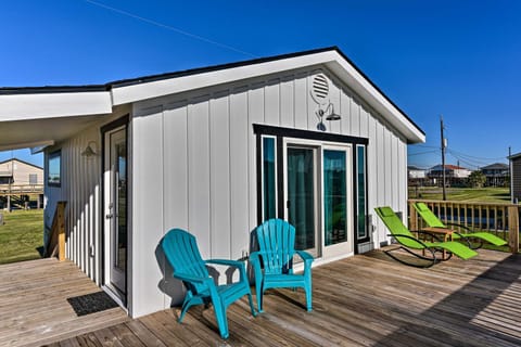 Open-Concept Cottage Less Than 1 Mi to Beach! Copropriété in Surfside Beach