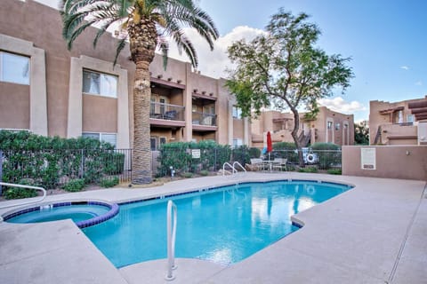 Condo with Pool Access about 1 Mi to Old Town Scottsdale Condo in Scottsdale