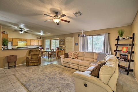 Yuma Retreat with Fire Pit in a Golf Course Mecca! House in Fortuna Foothills