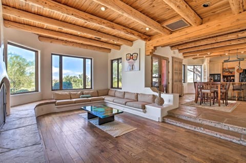 Luxe Adobe Retreat with Mountain and Golf Course Views Casa in Borrego Springs