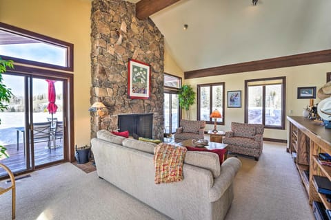 Unique Mountain Escape with 2 Decks Less Than 2 Mi to Skiing House in Sun Valley