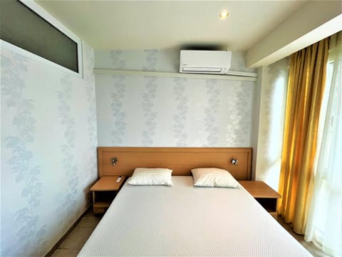 Miramar Front Beach Self Catering Apartments Apartment in Sunny Beach