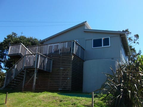 Onetangi Haven - Onetangi Holiday Home House in Auckland Region