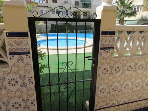 Balcony/Terrace, Swimming pool