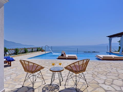 Villa Kalypso Infinity Pool Villa Chalet in Cephalonia