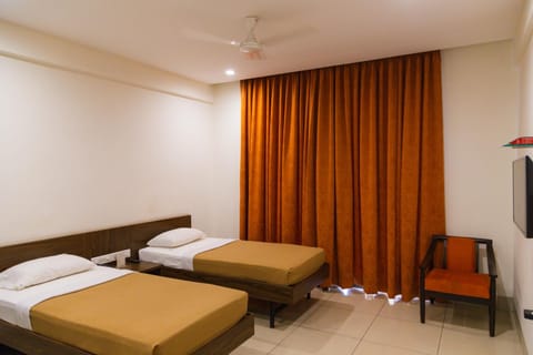 Hotel Dreamland Hotel in Pune