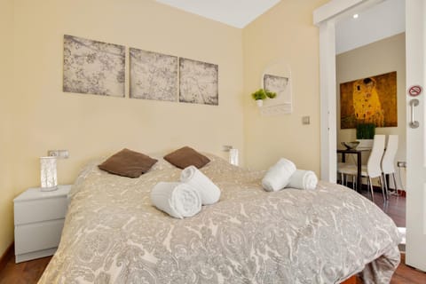 Rocio Anexo by IVI Real Estate Apartment in Torremolinos