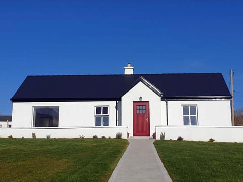 Barr an Uisce House in County Mayo
