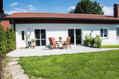 Property building, Facade/entrance, Garden