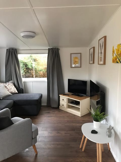 Daffodil Lodge Nature lodge in Wales