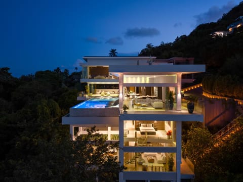 Villa Sasipimon - Panoramic Duplex Studio Hôtel in Ko Samui