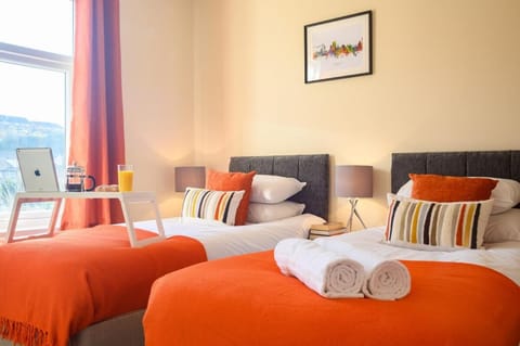 Beechwood House by Tŷ SA - ICC & Celtic Manor Bed and Breakfast in Newport