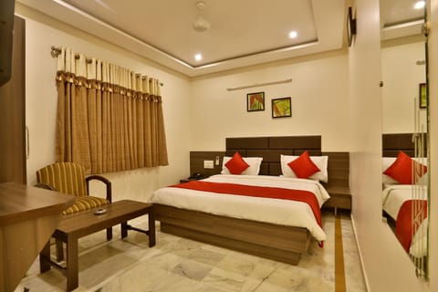 Hotel Kamran Palace Hotel in Ahmedabad