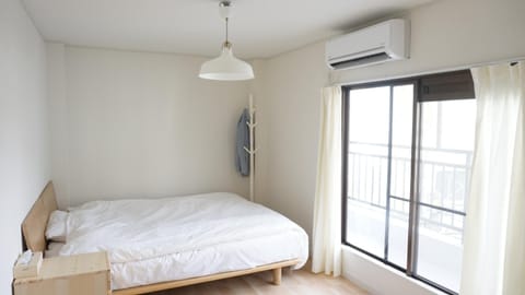 Bed, Photo of the whole room, Bedroom, air conditioner