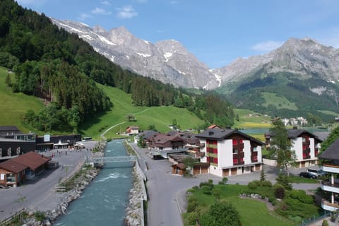 Neighbourhood, Natural landscape, Summer