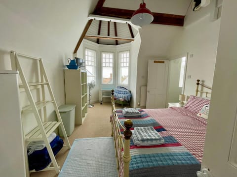 Lyme Regis renovated period seaside flat Apartment in Lyme Regis