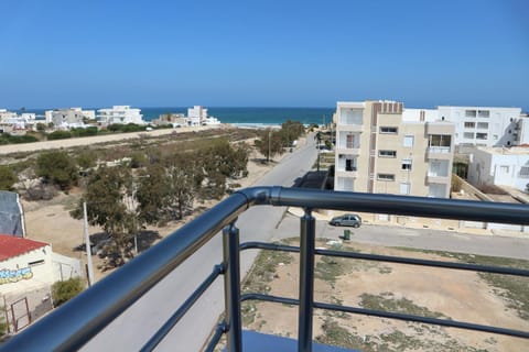 The Pearl Apartment Hammam Sousse WIFI Condominio in Sousse